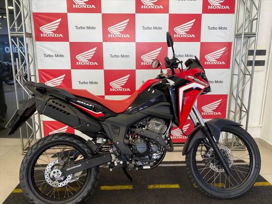 HONDA XRE 300 SAHARA RALLY 